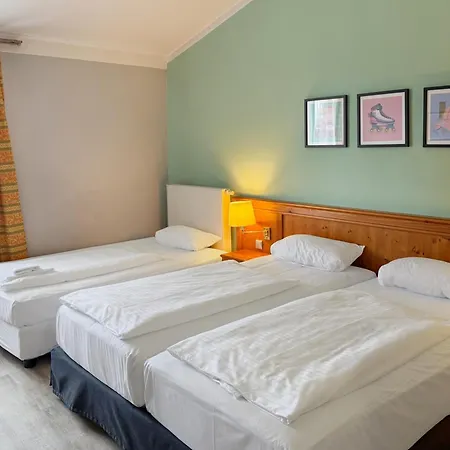 Garner Munich - Messe By Ihg Hotel 3*