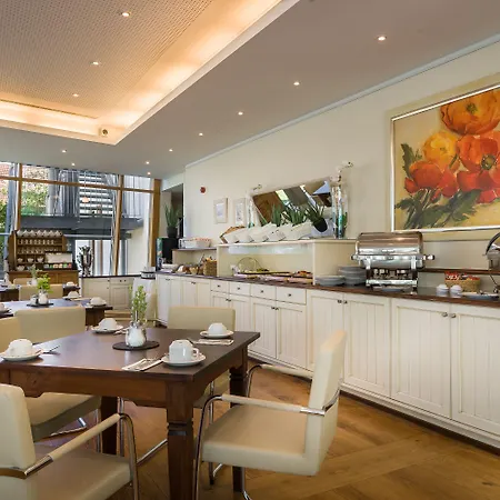 Garner Munich - Messe By Ihg Otel