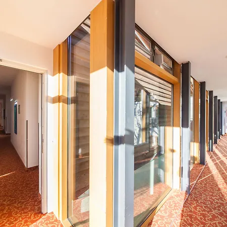 Otel Garner Munich - Messe By Ihg