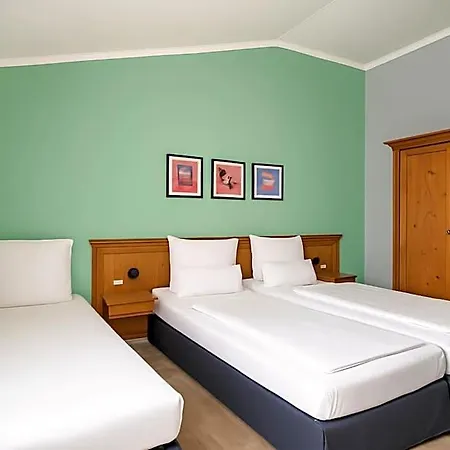 Garner Munich - Messe By Ihg Hotell 3*