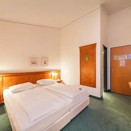 Novum Seidlhof München Hotel 3*