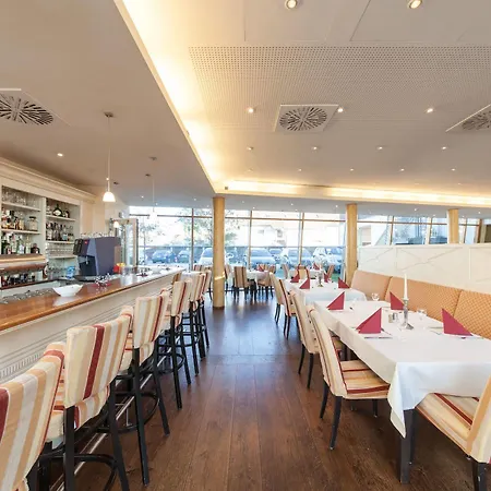 Garner Munich - Messe By Ihg 3*