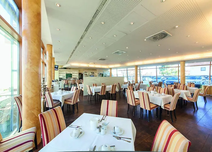 Garner Munich - Messe By Ihg Hotell